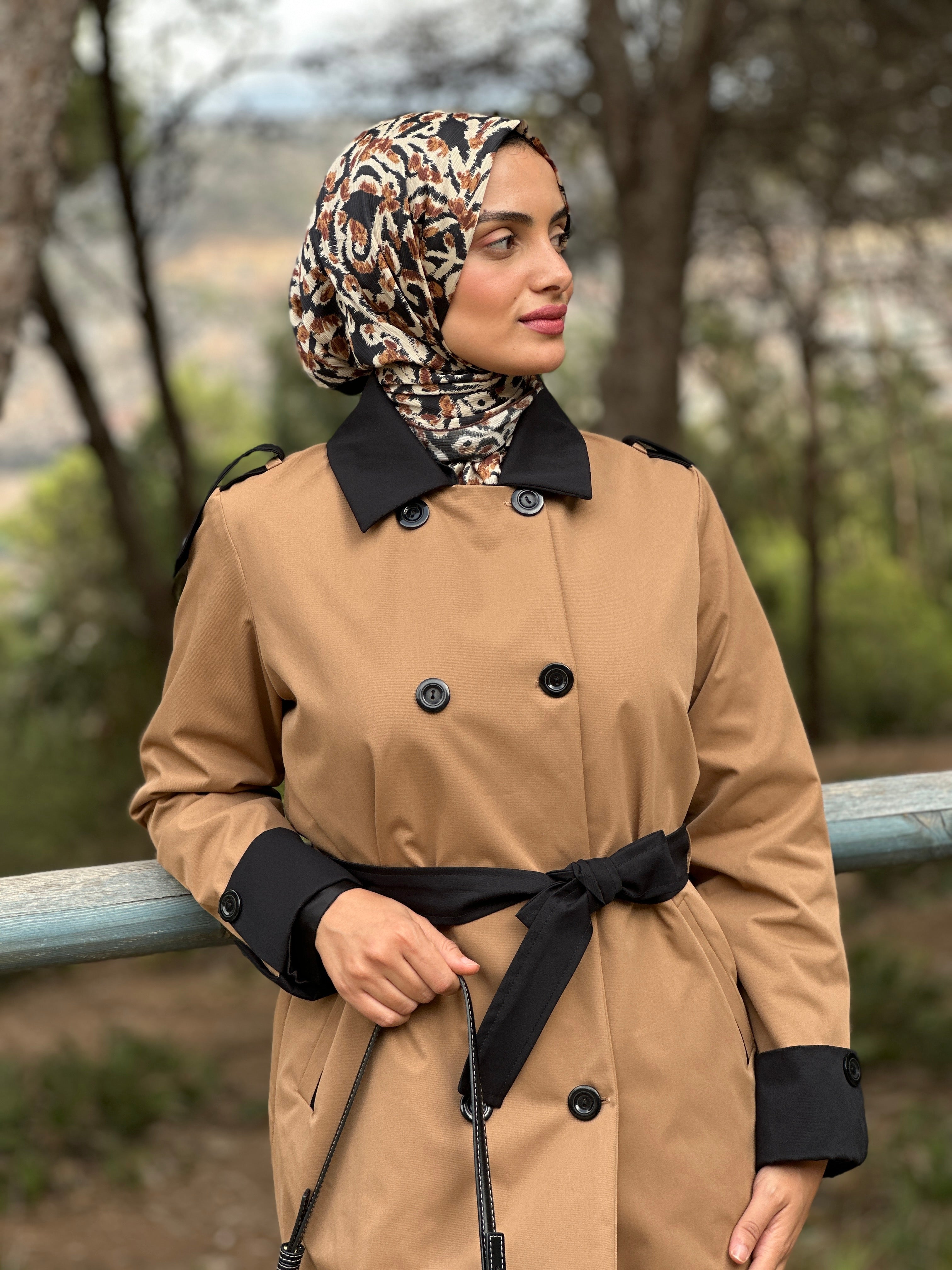 Gabardine camel et noir