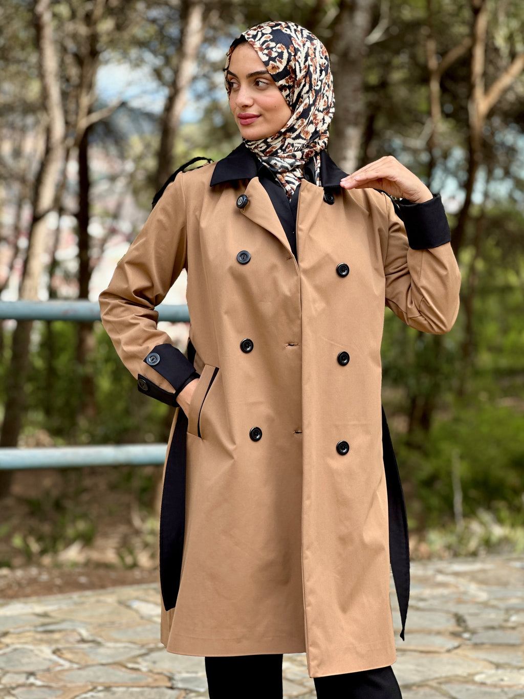 Gabardine camel et noir