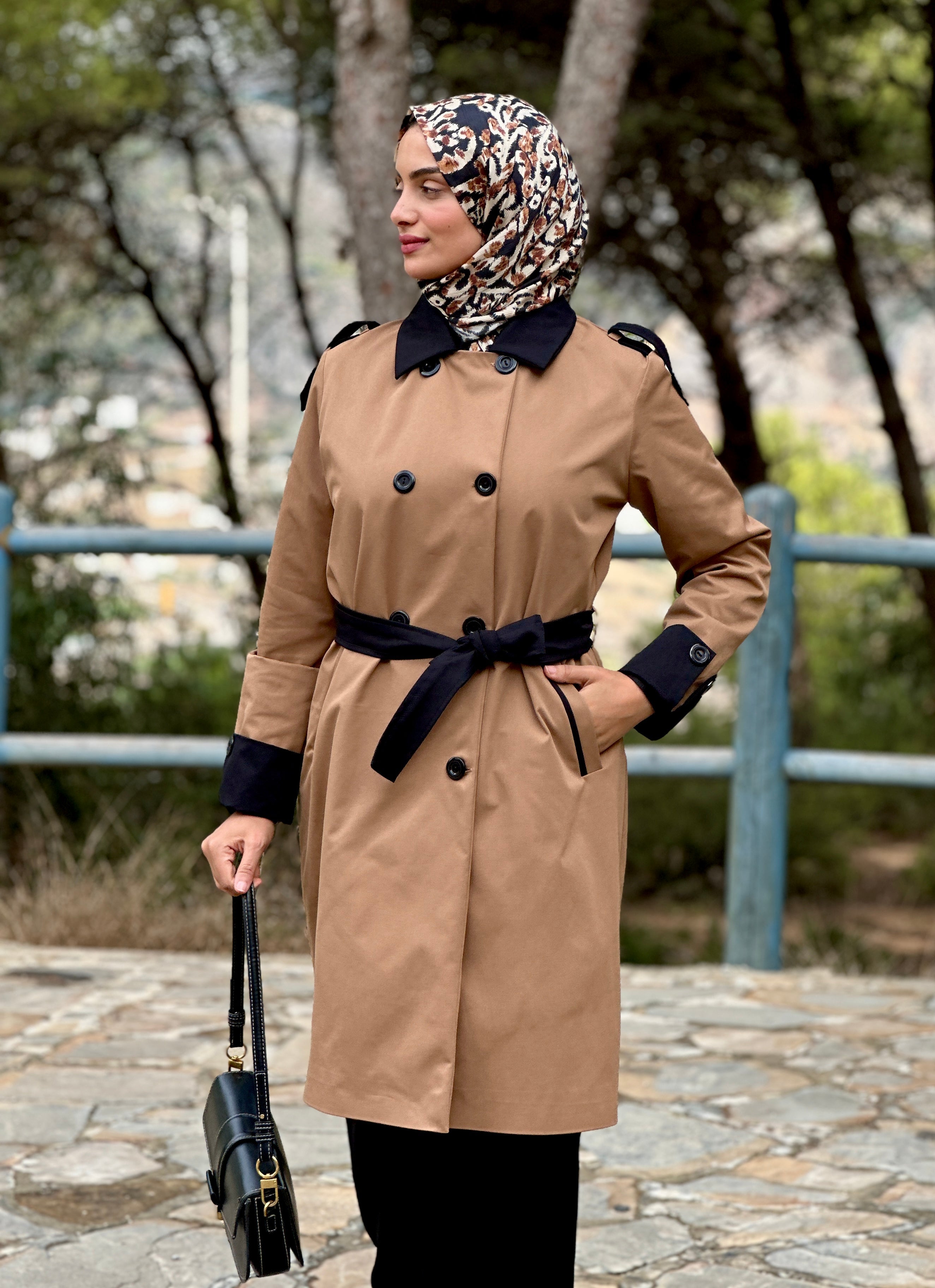 Gabardine camel et noir