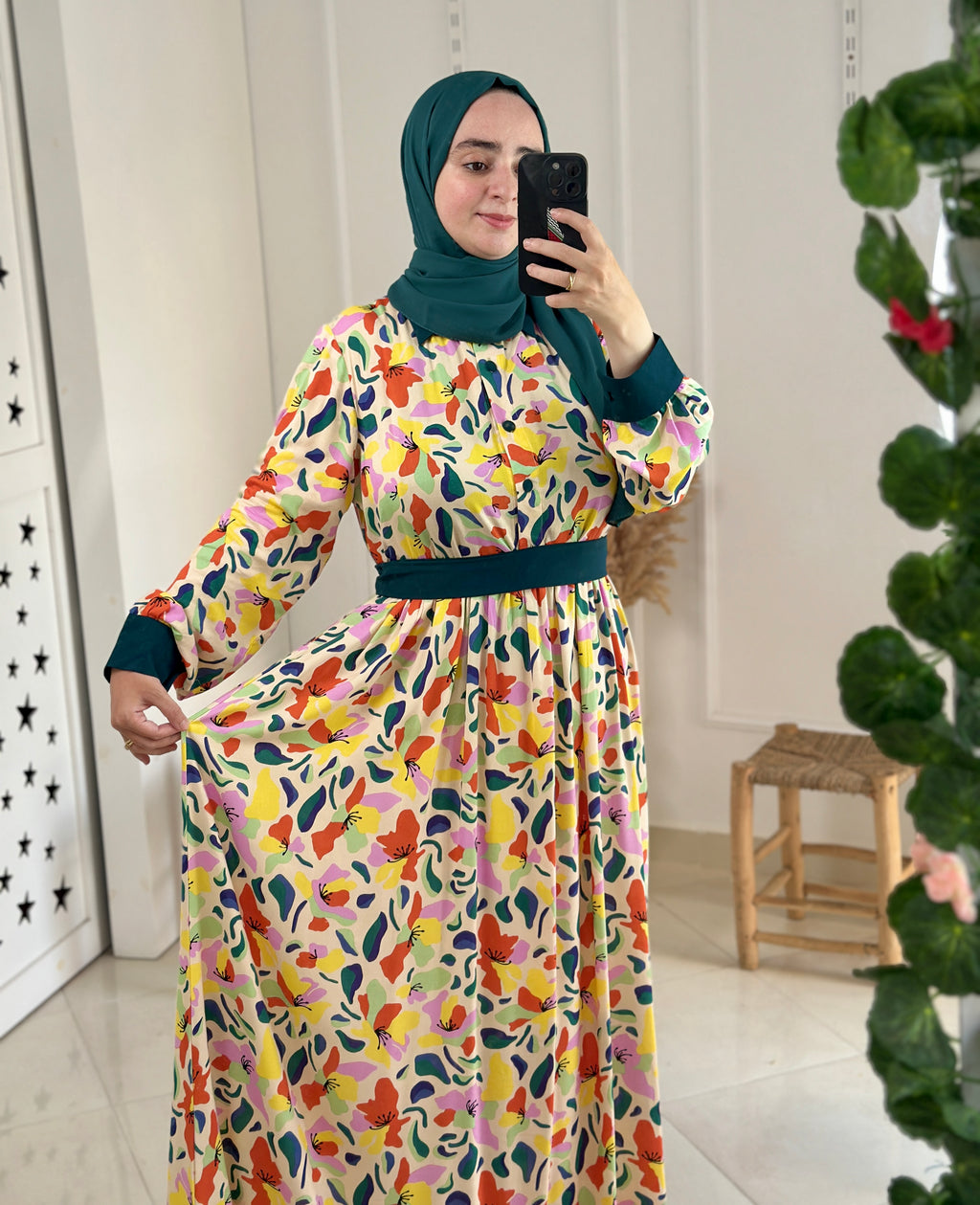 فستان جميلة