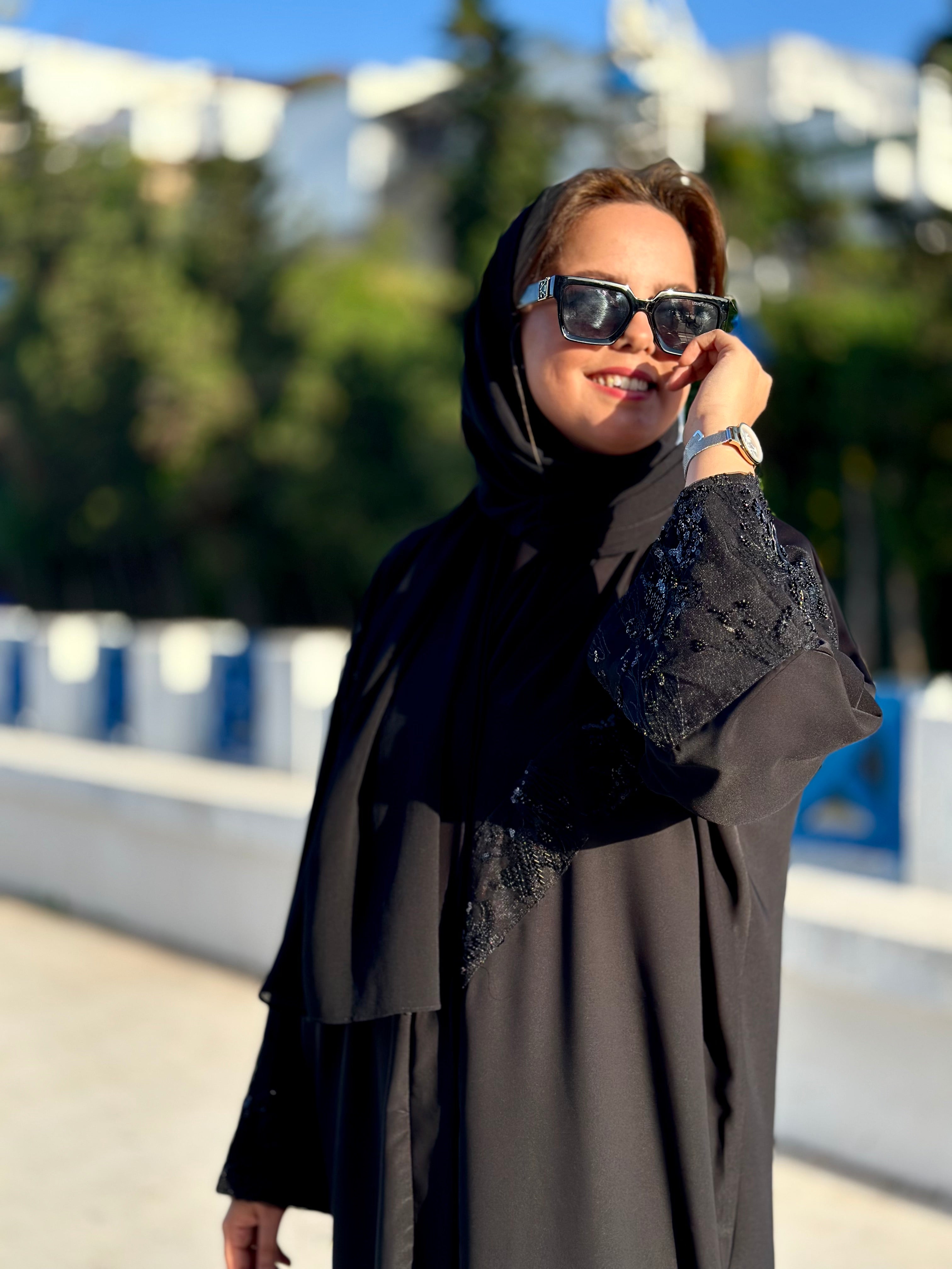 عبائة Abaya