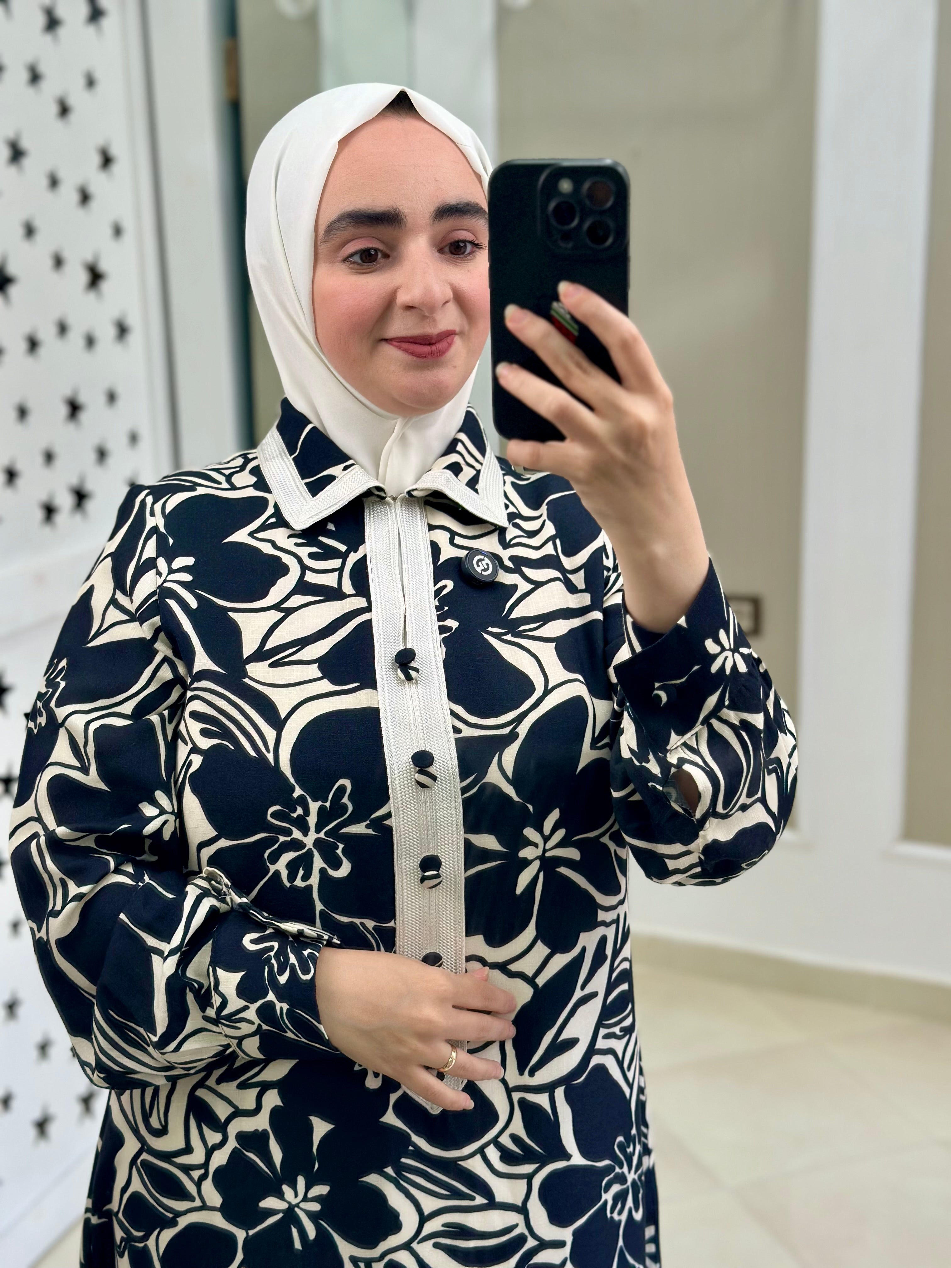 فستان بلمسة تقليدية